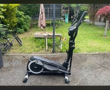 Cross Trainer