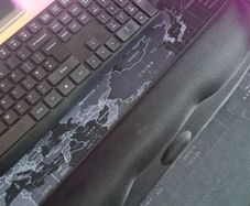 Keyboard wrist/forearm rest