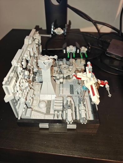 Lego Star Wars Death Star Trench Run Diorama 75329