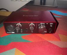 focusrite Scarlett Solo audio interface