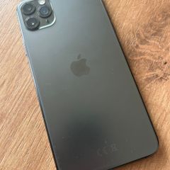 iPhone 11 Pro Max 64GB Space-Gray Excellent Condition
