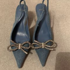Kitten heels