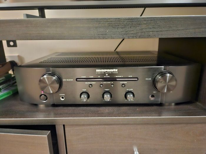 Marantz PM5005 Stereo Amplifier