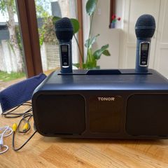 Karaoke Machine with 2 x wireless mics