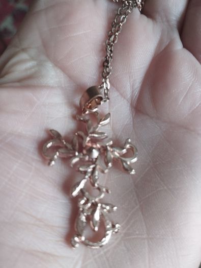 Vintage beautiful pendant on a chain.