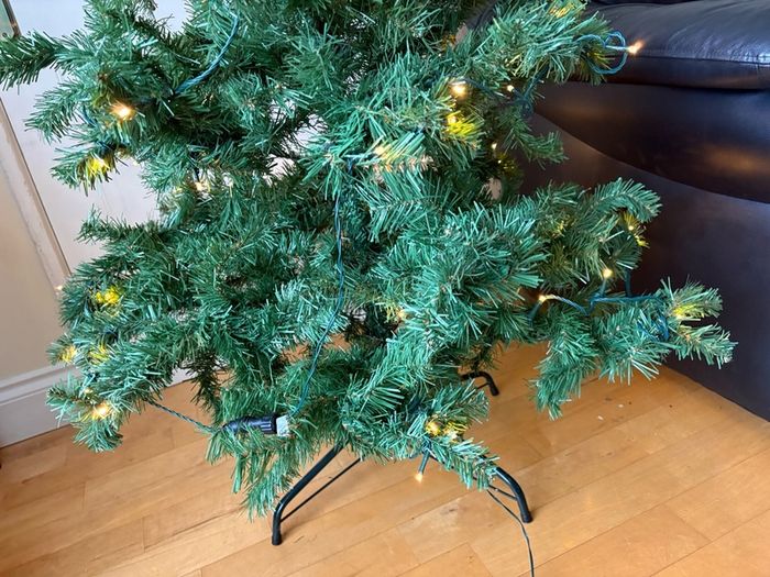6ft christmas tree with lights and stand