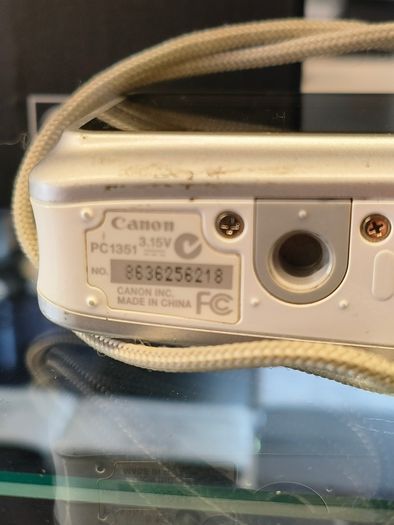 Canon PowerShot A480 10 MP Digital Camera with 3.3x Optical Zoom and 2.5-inch LCD/ Used