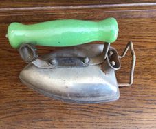 Vintage Antique 1930s electric Iron not working prop