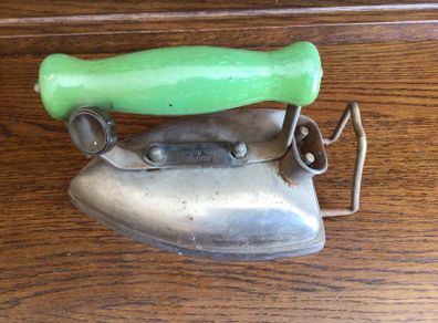 Vintage Antique 1930s electric Iron not working prop