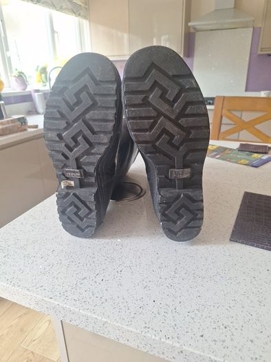 safety boots
