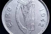#167 - Ireland - 1942 - Florin - Silver - KM.15