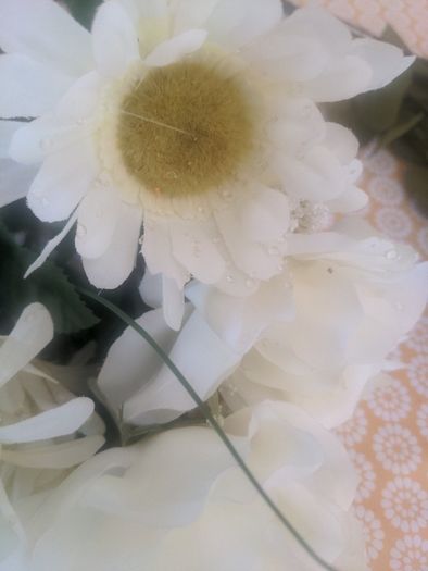 Artificial bunches of flowers