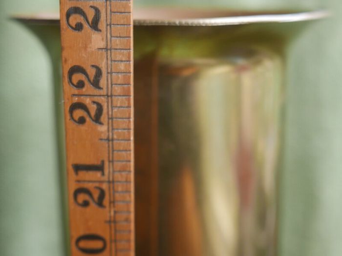 Vintage Large WW2 Brass round shell. 37inch Gun Round. Marked 1939. (67.5cm in length)