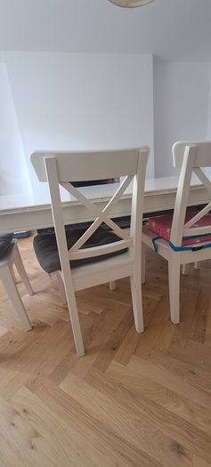 Kitchen table