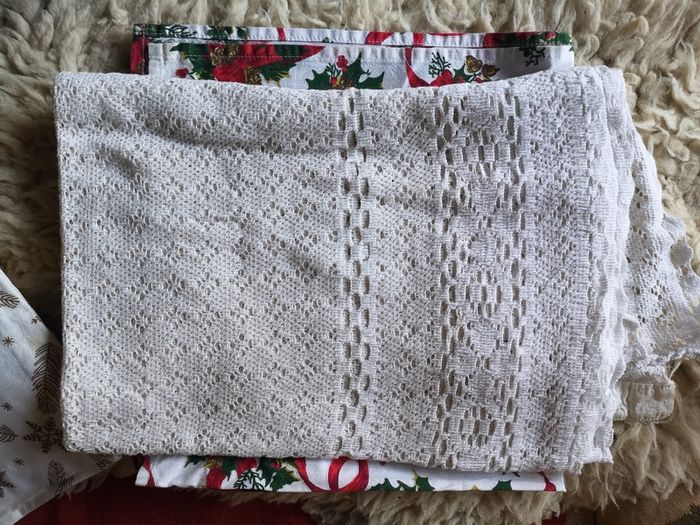 Selection of beautiful vintage table cloths