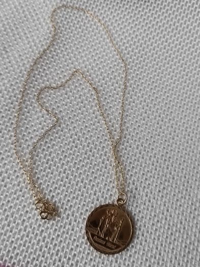 Precious Friend 9ct gold necklace