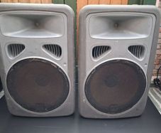 Speakers and Dynacord Desk