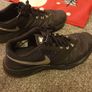 nike black runners shoes Image 2