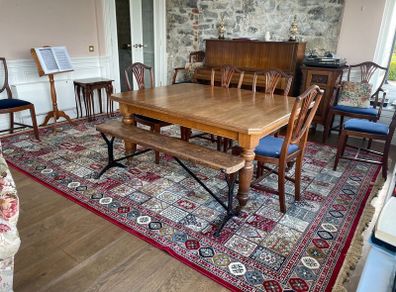 Rug/Carpet with traditional P.ersian panel design