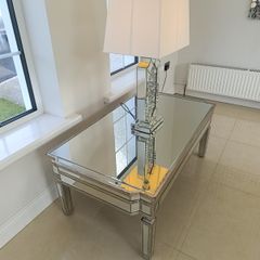 Coffee Table/Lamp