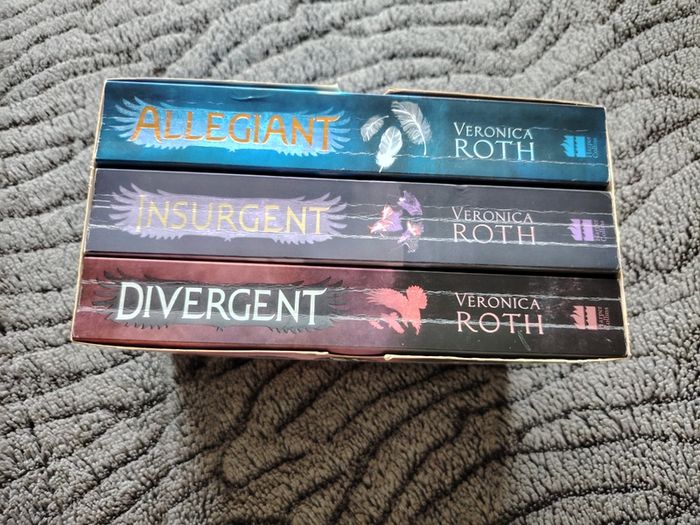 The Divergent Series by Veronica Roth