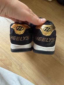 HEELYS Shoes on a wheels, size UK12