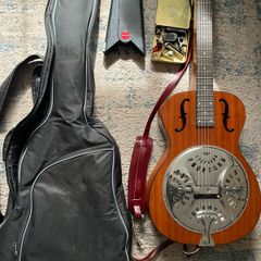 Square Neck Resonator