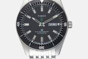 Timex Waterbury Diver Automatic 40mm Steel/Black Dial
