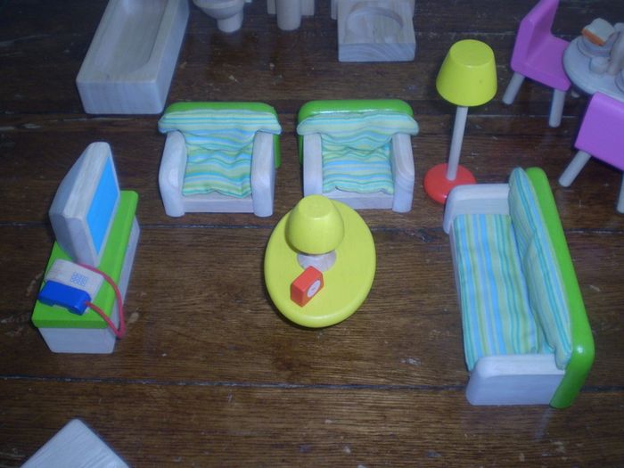 Doll's 3 storey Terrace House and accessories