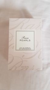 Rare Pearls perfume