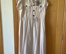 BNWT Lightweight dress