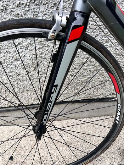 2014 Giant Defy 5 Road Bike M/L Clean Bike