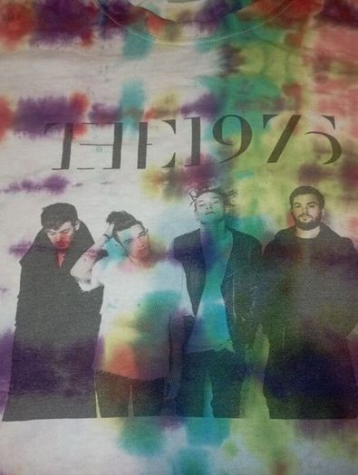 Retro the 1975 band graphic T-shirt size medium
