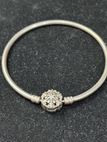 pandora braclet