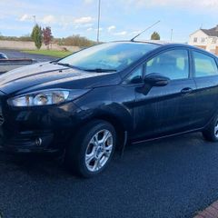 2016 (162)ford fiesta black