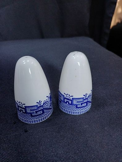 Churchill Willow Pattern Edging Salt and Pepper shakers