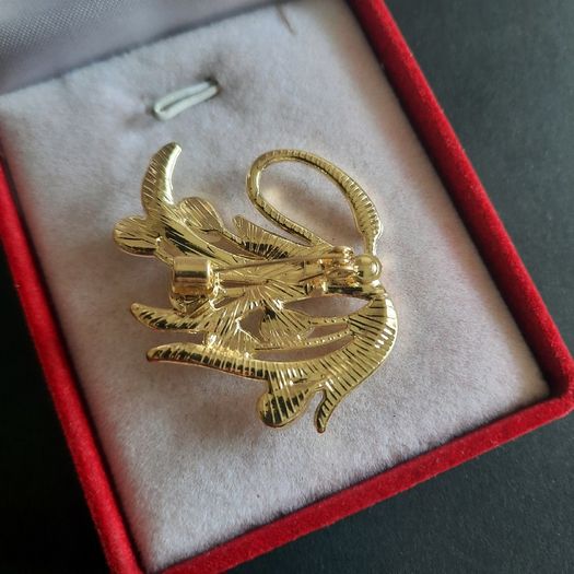 Elegant Gold Tone Swan Brooch with Champagne Color Cat Eye Stones and Crystal Pave Wings Vintage Style Bird Pin