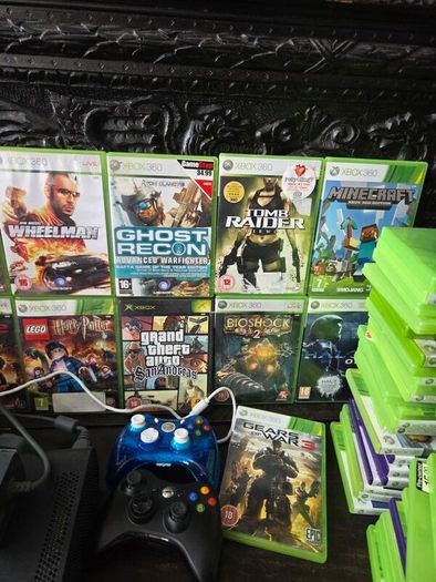 Xbox 360, 3 Controllers, 58 Games