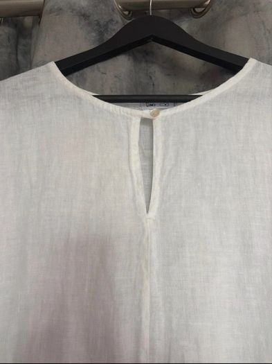 Italian 100% linen dress - Size 16 - Summer staple!!