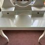 makeup table + chair Image 2