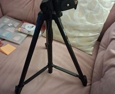 Camera tripod