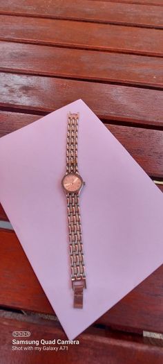 ladies watch swing quartz ,working prefect,,price includes post to anywhere in Ireland thank you, see pictures for condition, used