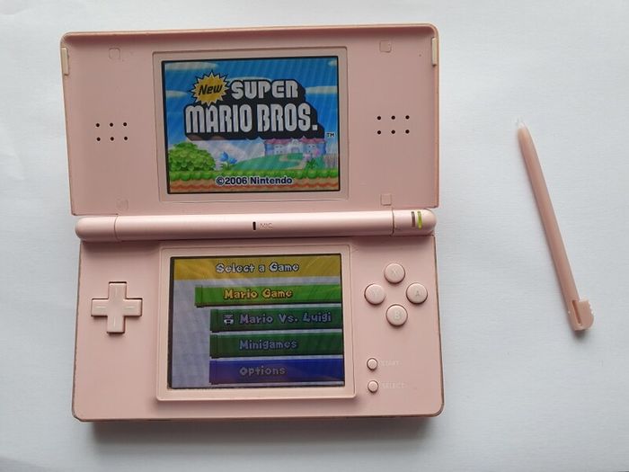 Nintendo DS Lite pink