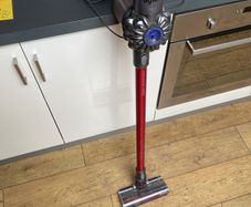 Dyson V6 for parts or repair