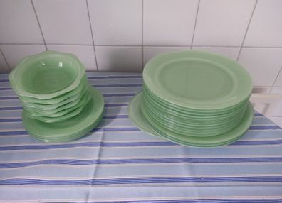 Early Pyrex set , vintage green glass, Jadite , Jade
