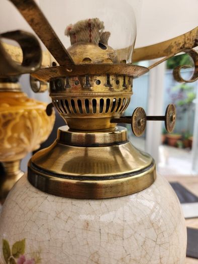 Two working oil lamps