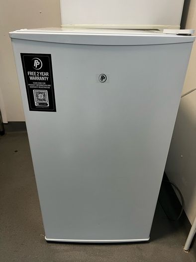 2 Months Old Powerpoint Fridge Free Local Delivery