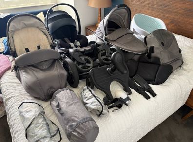 Egg 2 travel system with cybex cloud Z2 car seat