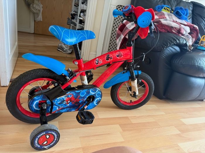 Boys Spider-Man bicycle for sale, good as new,age 3-5 years old.