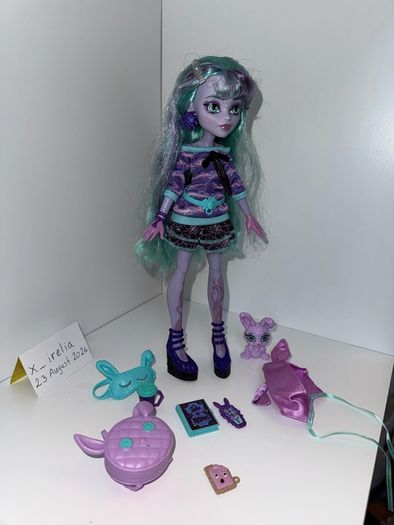 monster high twyla
